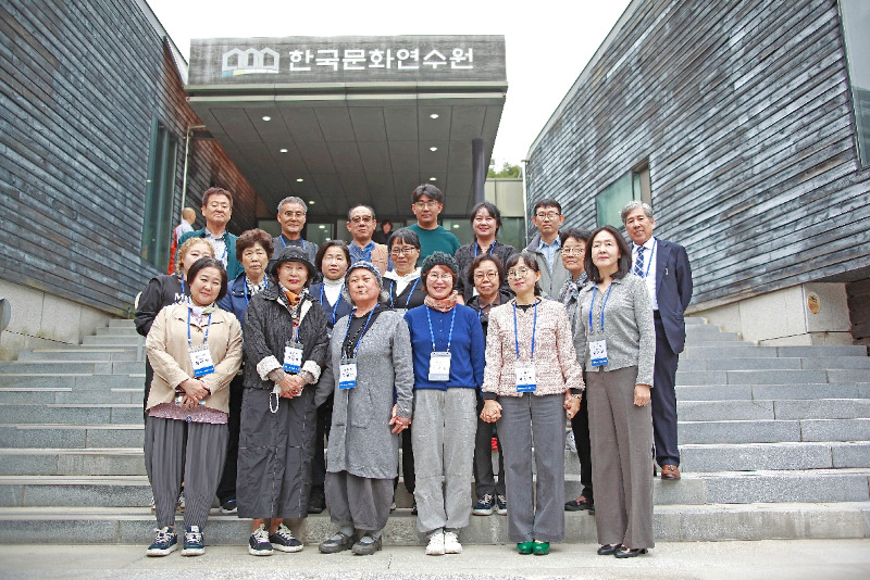 2. 재가자 단체사진.jpg